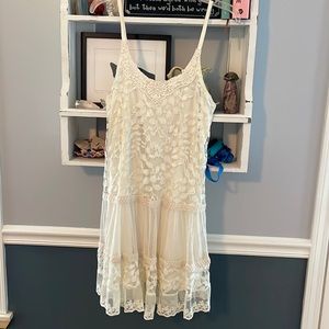 Sans Souci spaghetti strap lace dress, size medium. Adjustable straps.